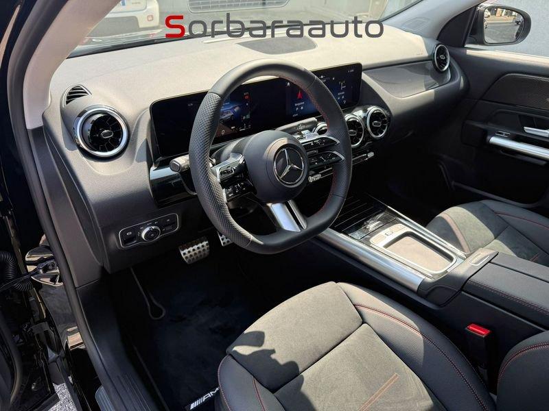 Mercedes-Benz GLA 200 d Automatic AMG Line Premium con Tetto Panoramico.
