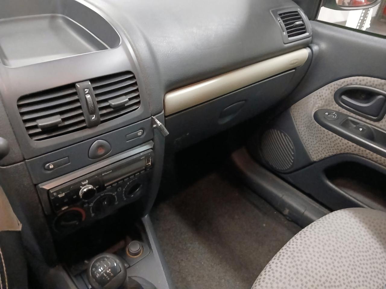 Renault Clio 1.2 Per Neopatentati