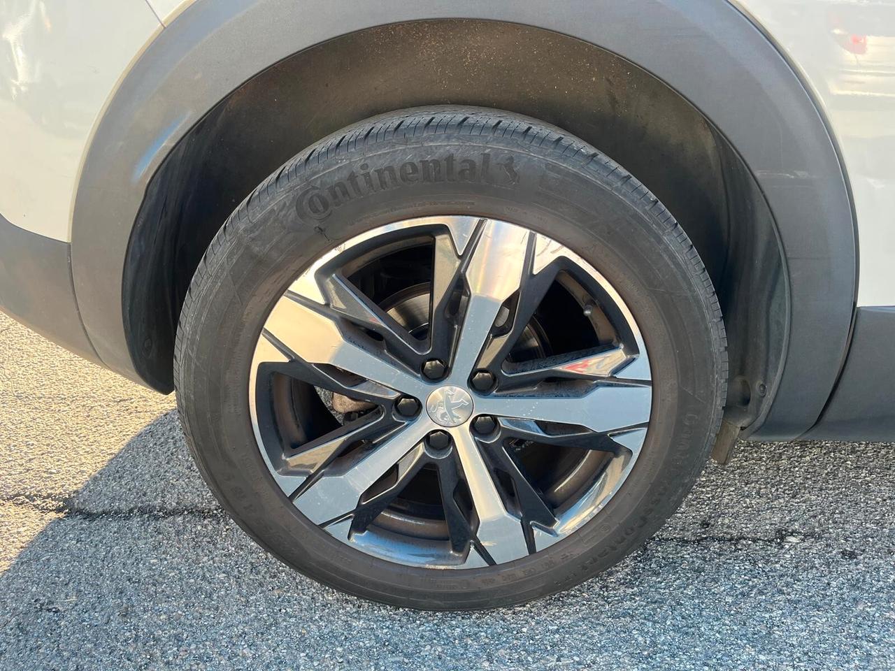 Peugeot 3008 BlueHDi 120 EAT6 S&S Allure