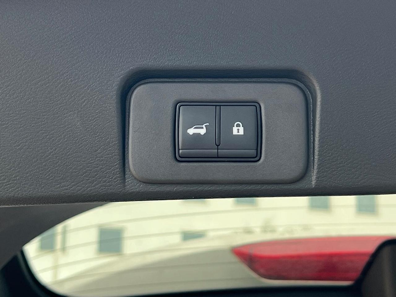 Nissan X-Trail Mild Hybrid 2WD 5 posti Tekna