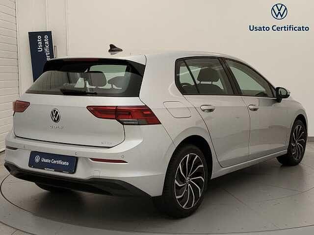 Volkswagen Golf 8ª serie 1.0 eTSI EVO DSG Life