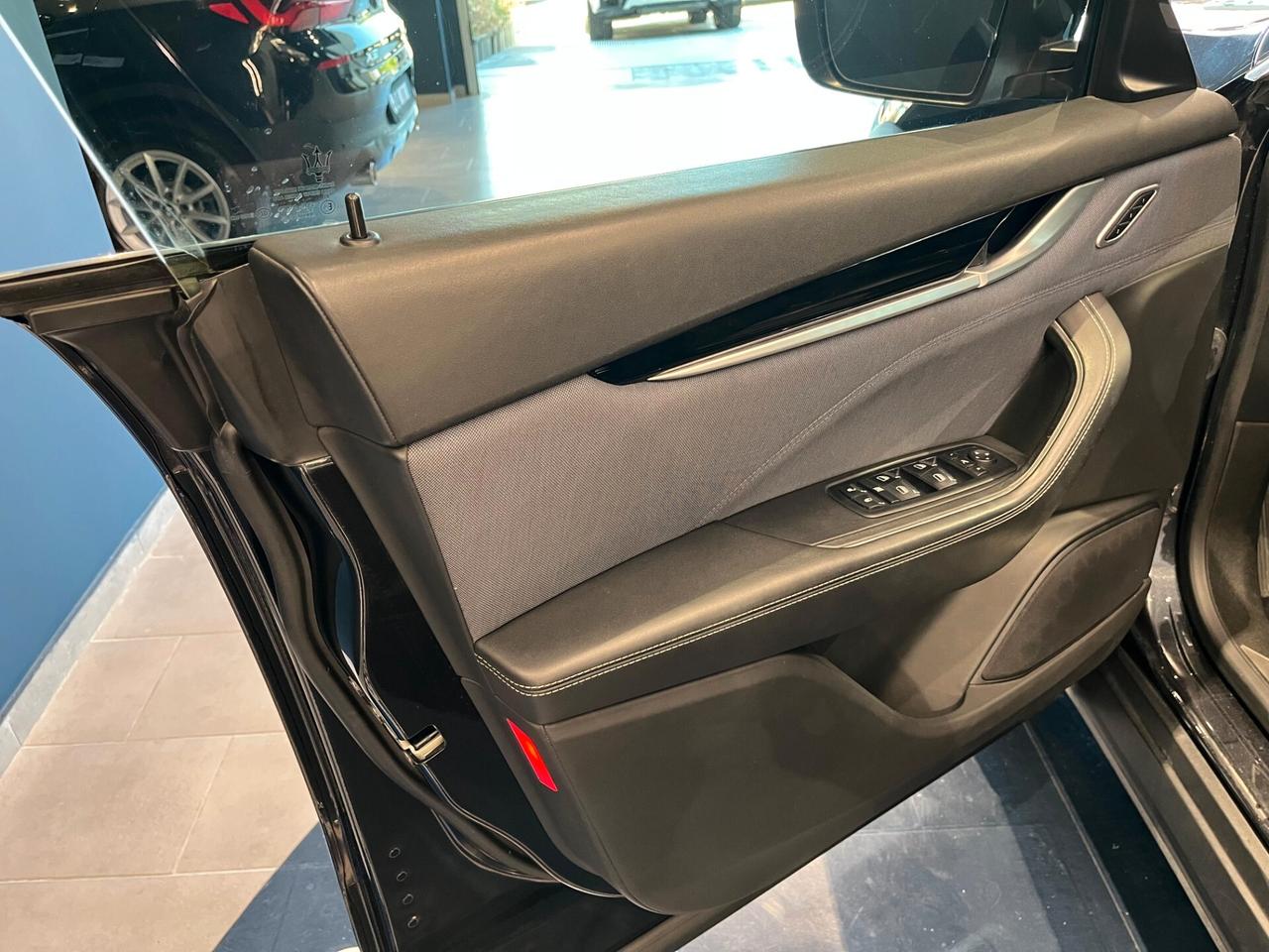 Maserati Levante V6 Diesel 250 CV AWD Granlusso