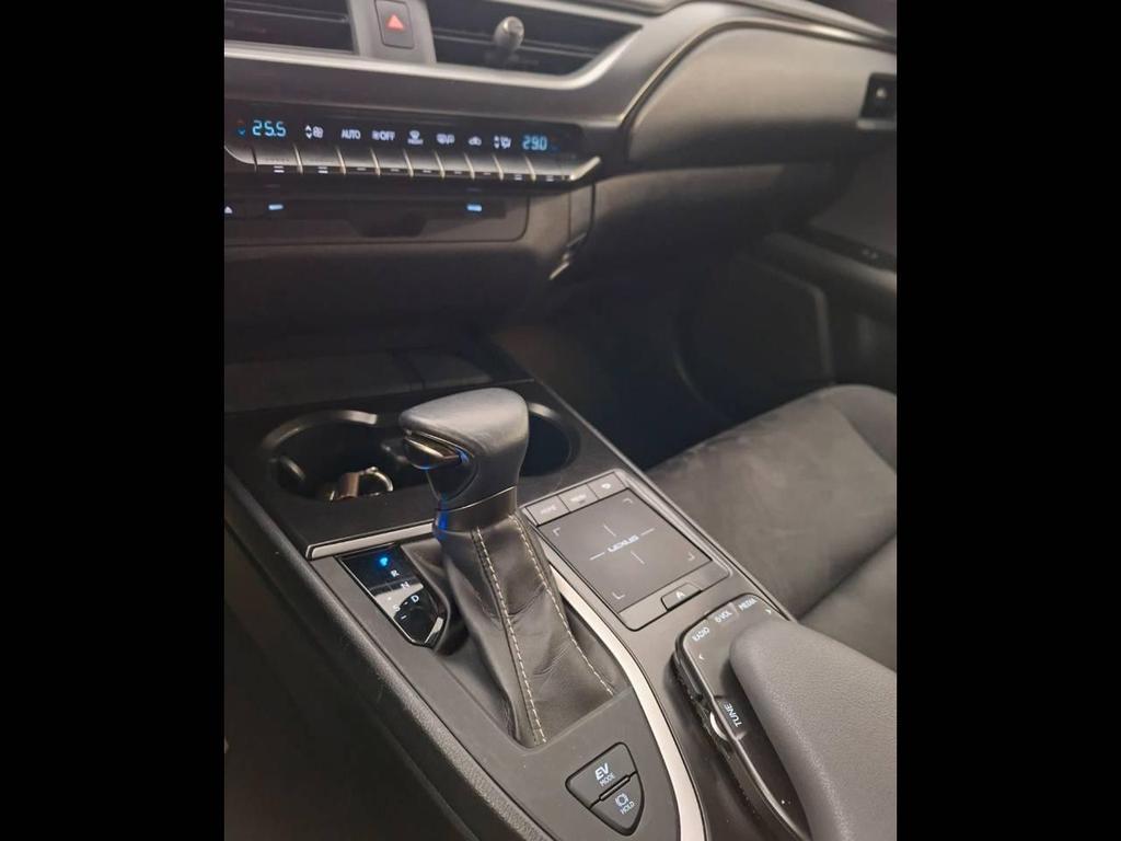 Lexus UX 250h 2.0 Hybrid Executive 2WD Power Split Device