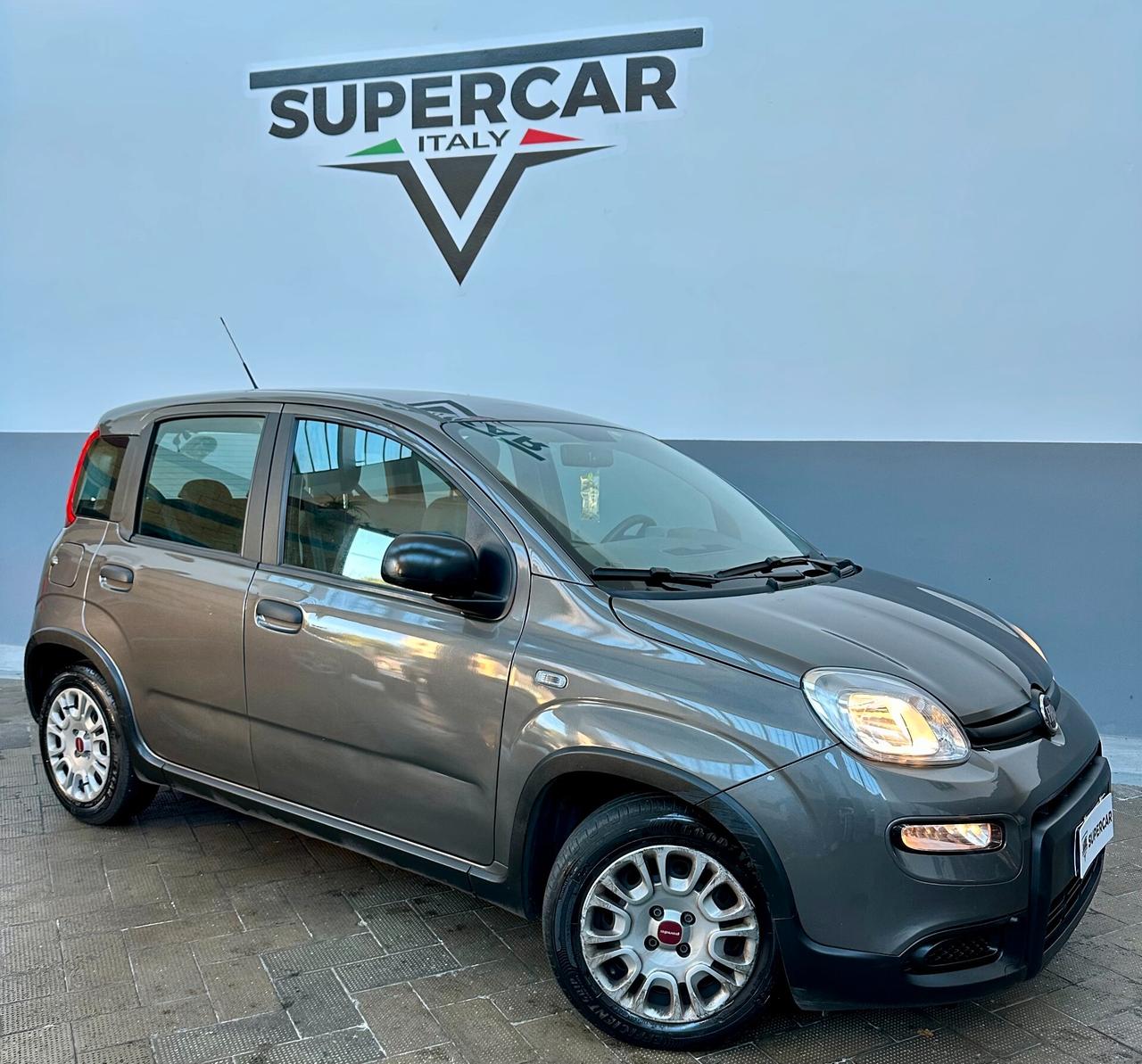 Fiat Panda 1.0 Hybrid/Benz, Pari al nuovo, Uni pro, si neopa