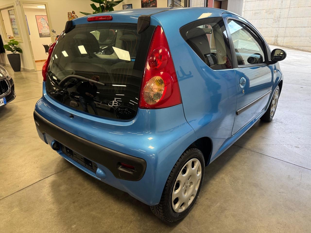 Peugeot 107 1.0 68CV 3p. Sweet Years