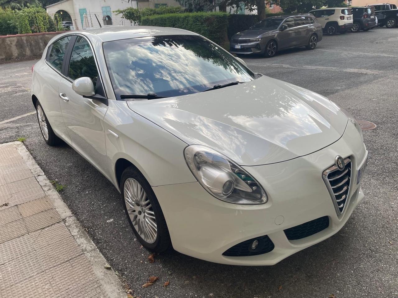Alfa Romeo Giulietta 1.6 JTDm-2 105 CV Exclusive