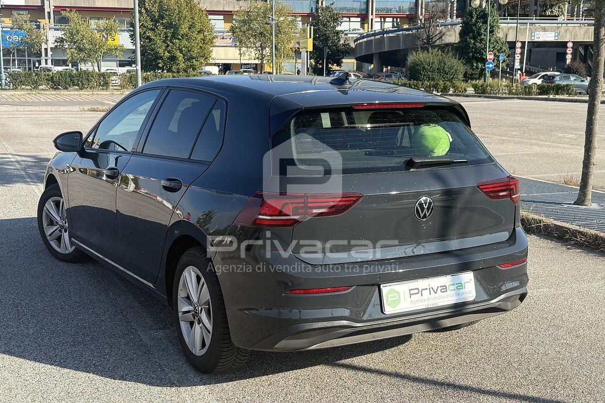 VOLKSWAGEN Golf 1.5 eTSI 115 CV DSG Life
