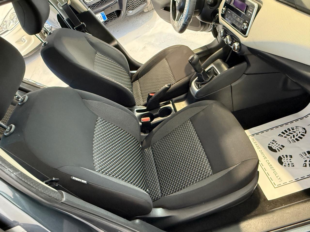 Nissan Micra 1.0L 12V 5 porte Visia - 12 Mesi Garanzia