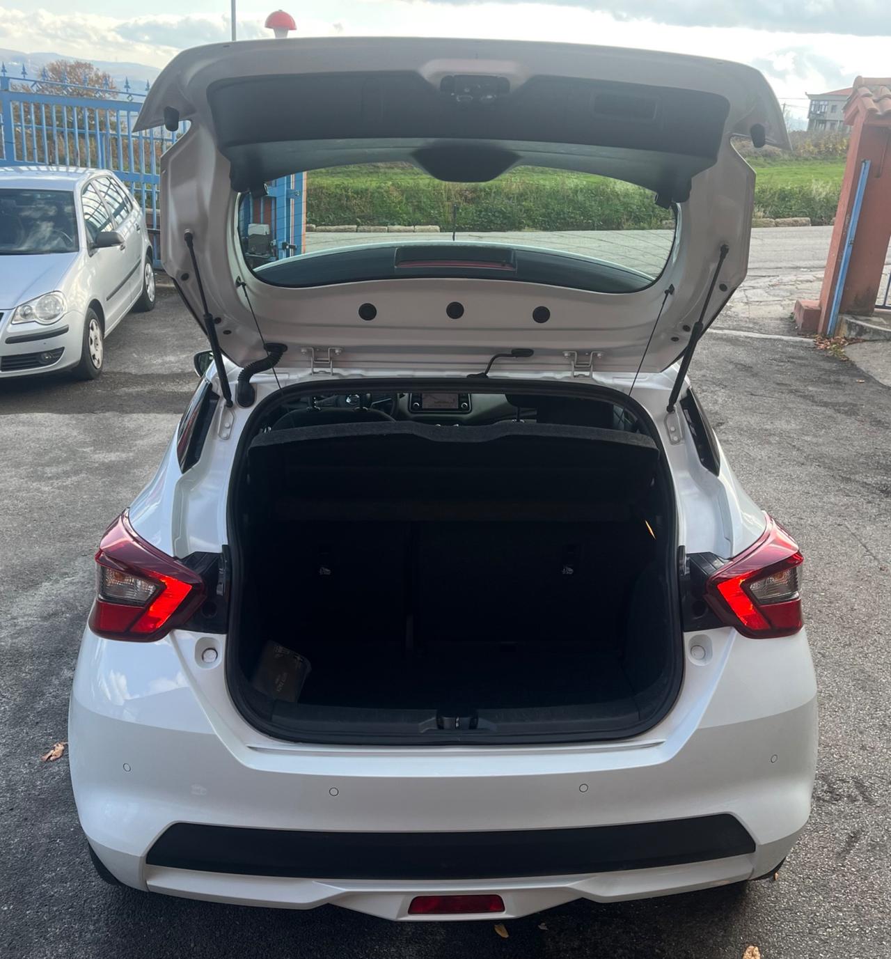 Nissan Micra 0.9 IG-T 12V 5 porte Tekna