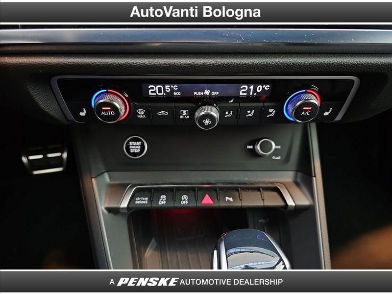 Audi Q3 Q3 35 2.0 tdi Identity Black s-tronic