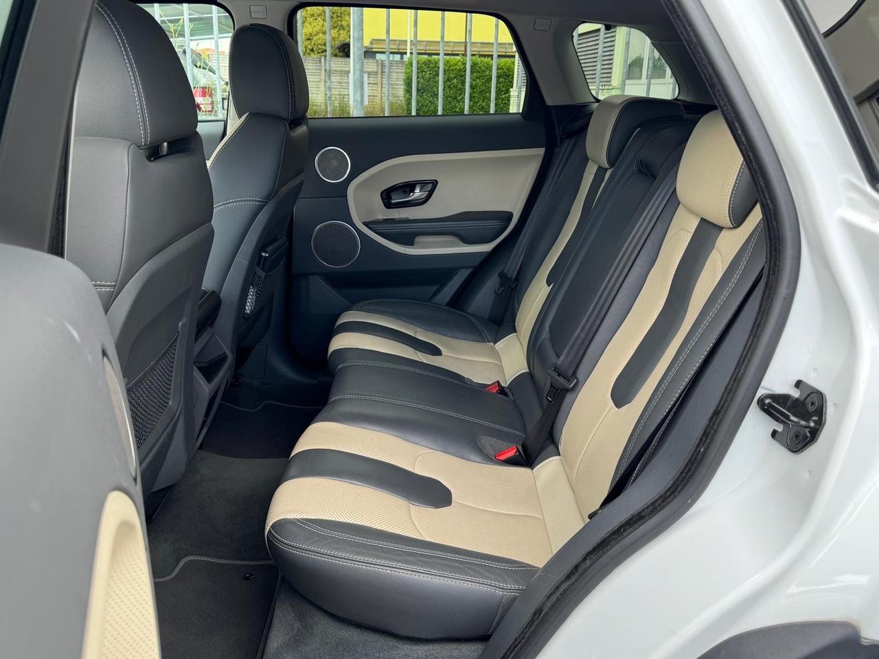 Land Rover Range Rover Evoque Range Rover Evoque 2.2 TD4 5p. Dynamic