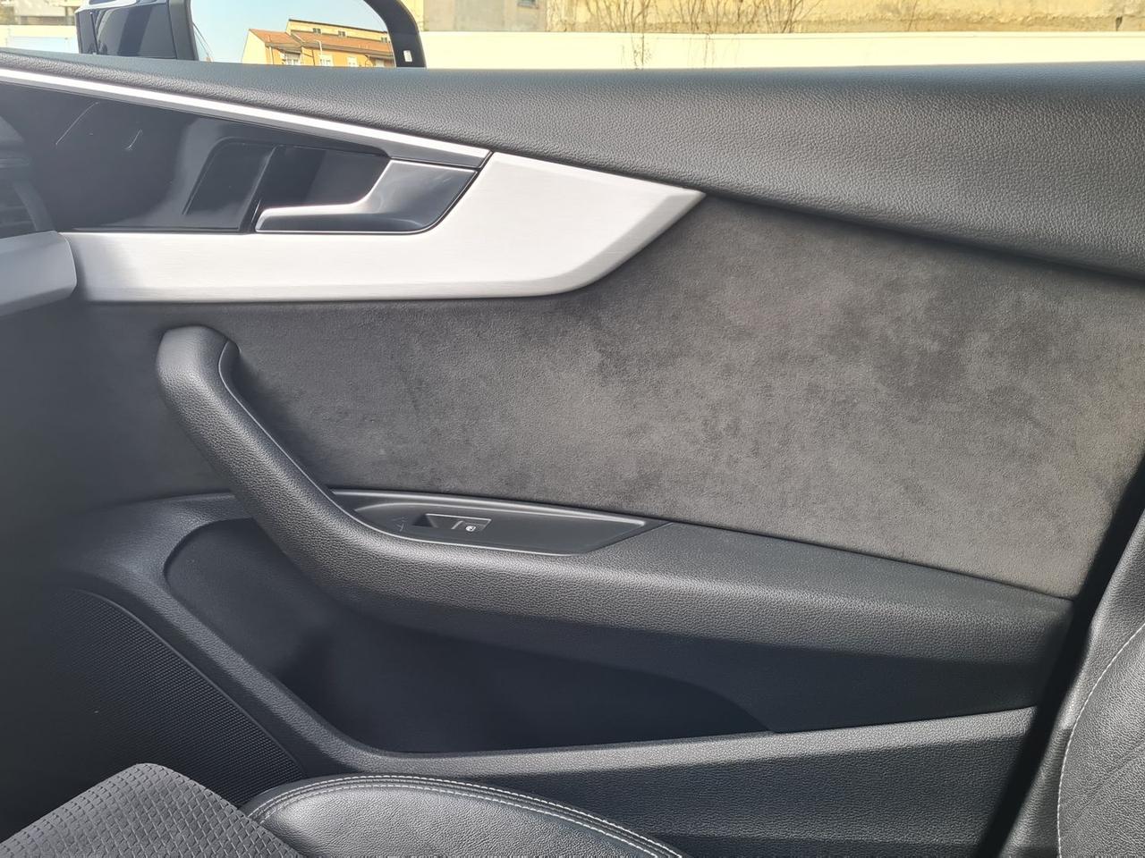 Audi A5 3.0 45 TDI Sport Attitude #9638