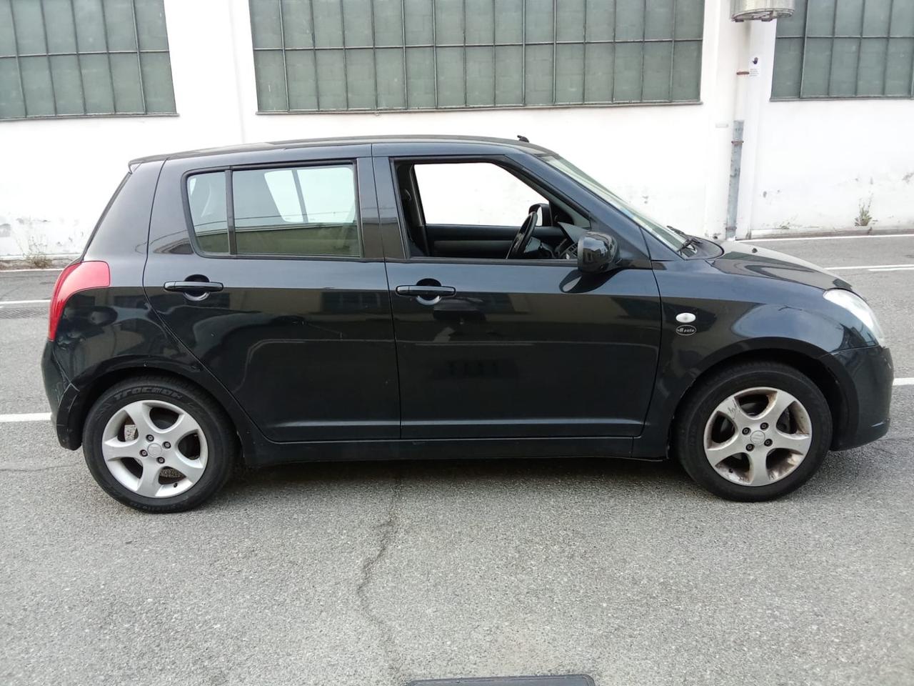 Suzuki Swift 1.3 benzina/gpl
