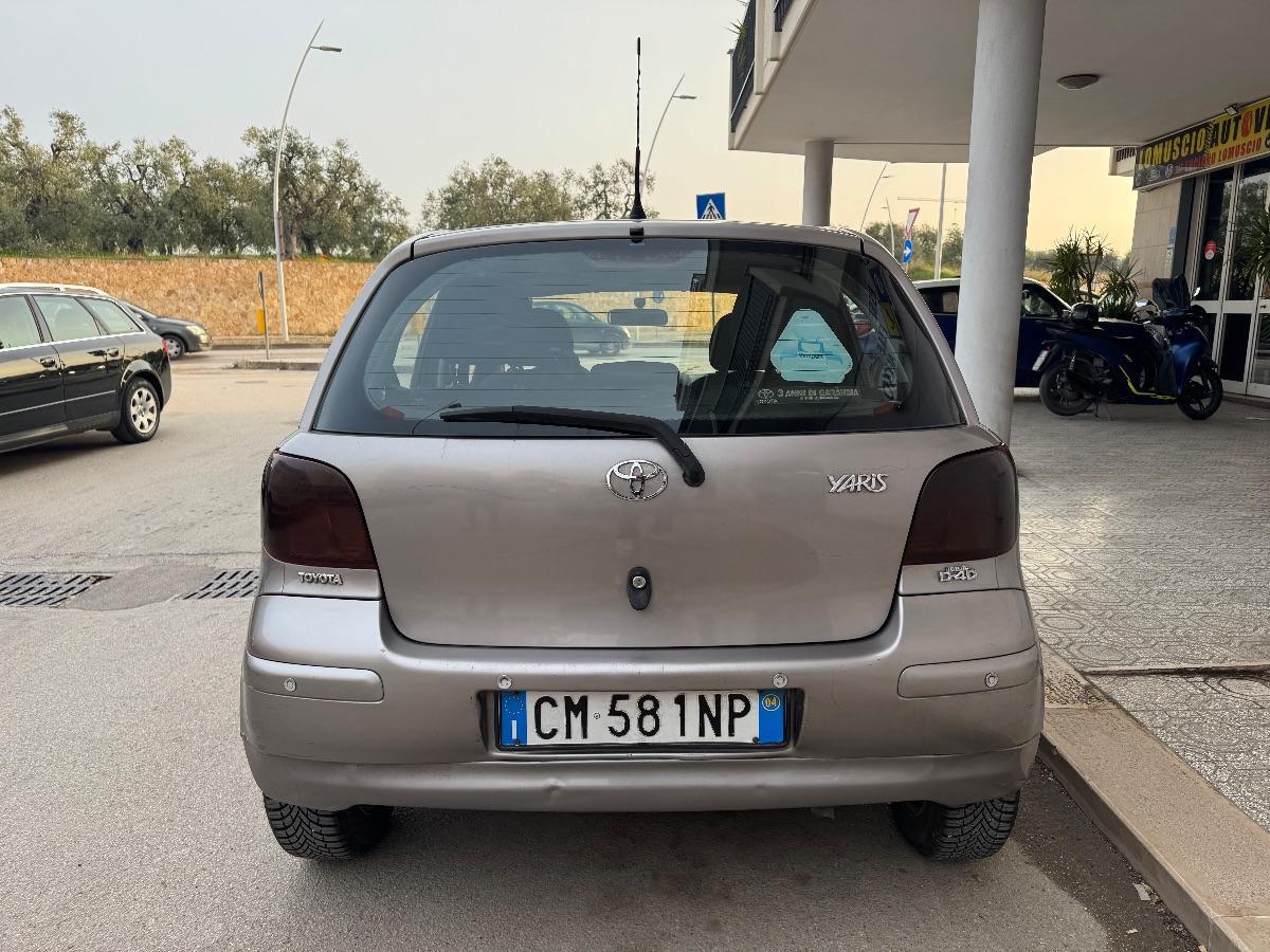 TOYOTA YARIS 1.4 Tdi D-4D Sol