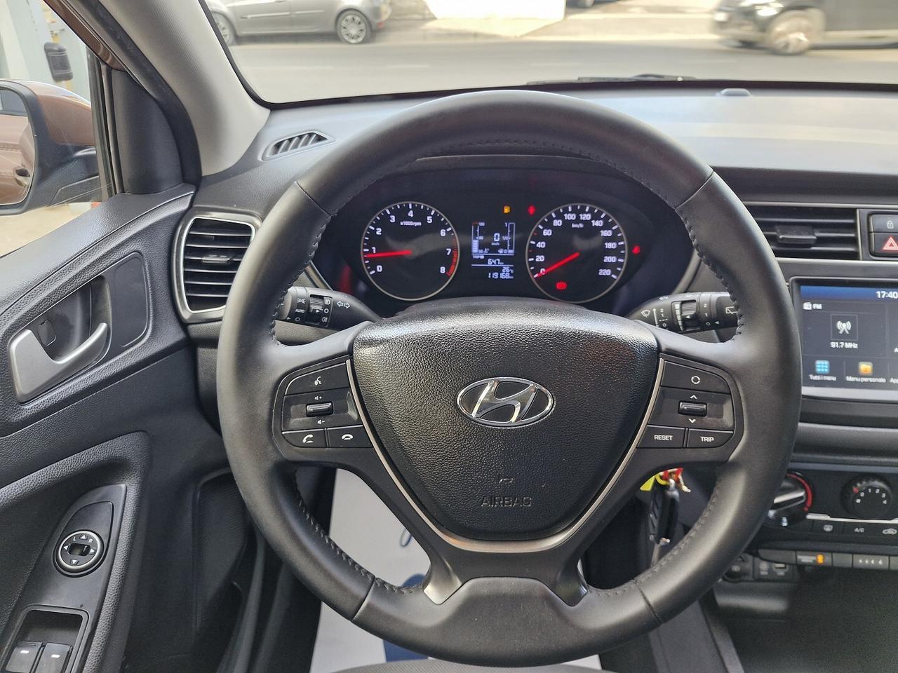 HYUNDAI I20 1.2 CONNECTILNE 75CV ANNO 10/2019