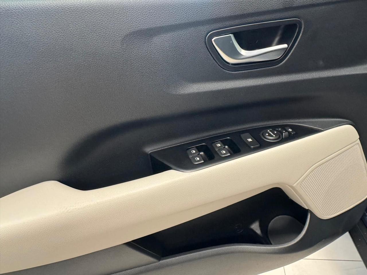 Kia Stonic 1.0 T-GDi 100 CV MHEV MT GT Line "KM 0"