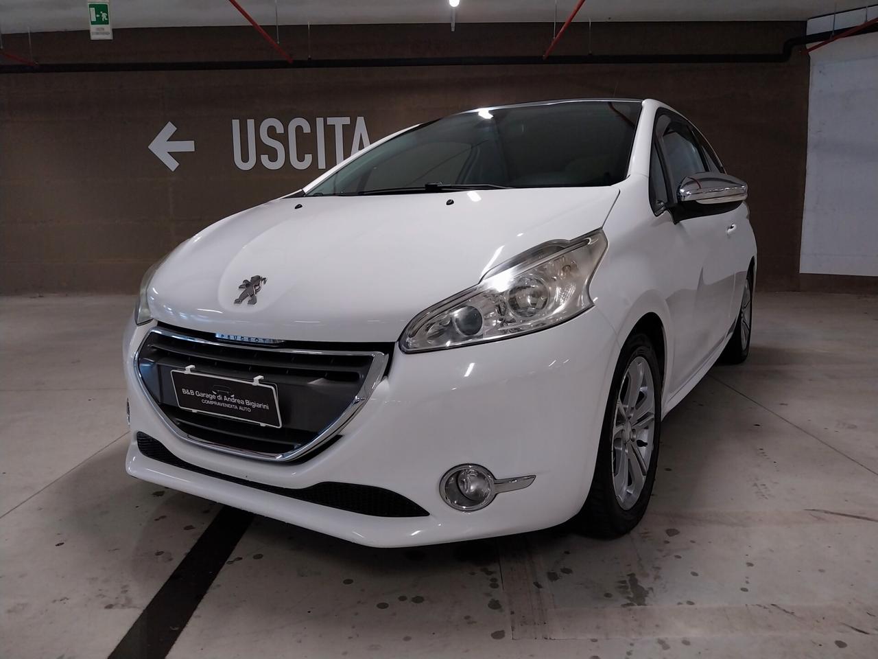 Peugeot 208 1.6 e-HDi 92 CV 3 porte Allure - ok neopatentati