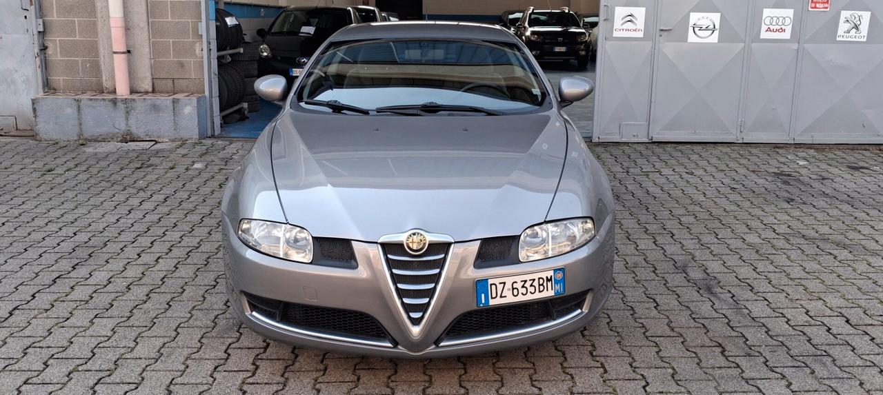 Alfa Romeo GT 1.8 16V TS Distinctive