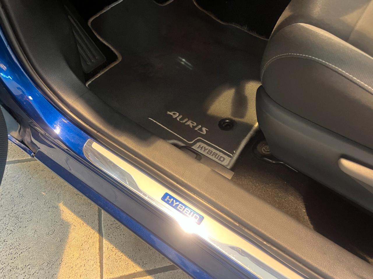 Toyota Auris 1.8 Hybrid Active