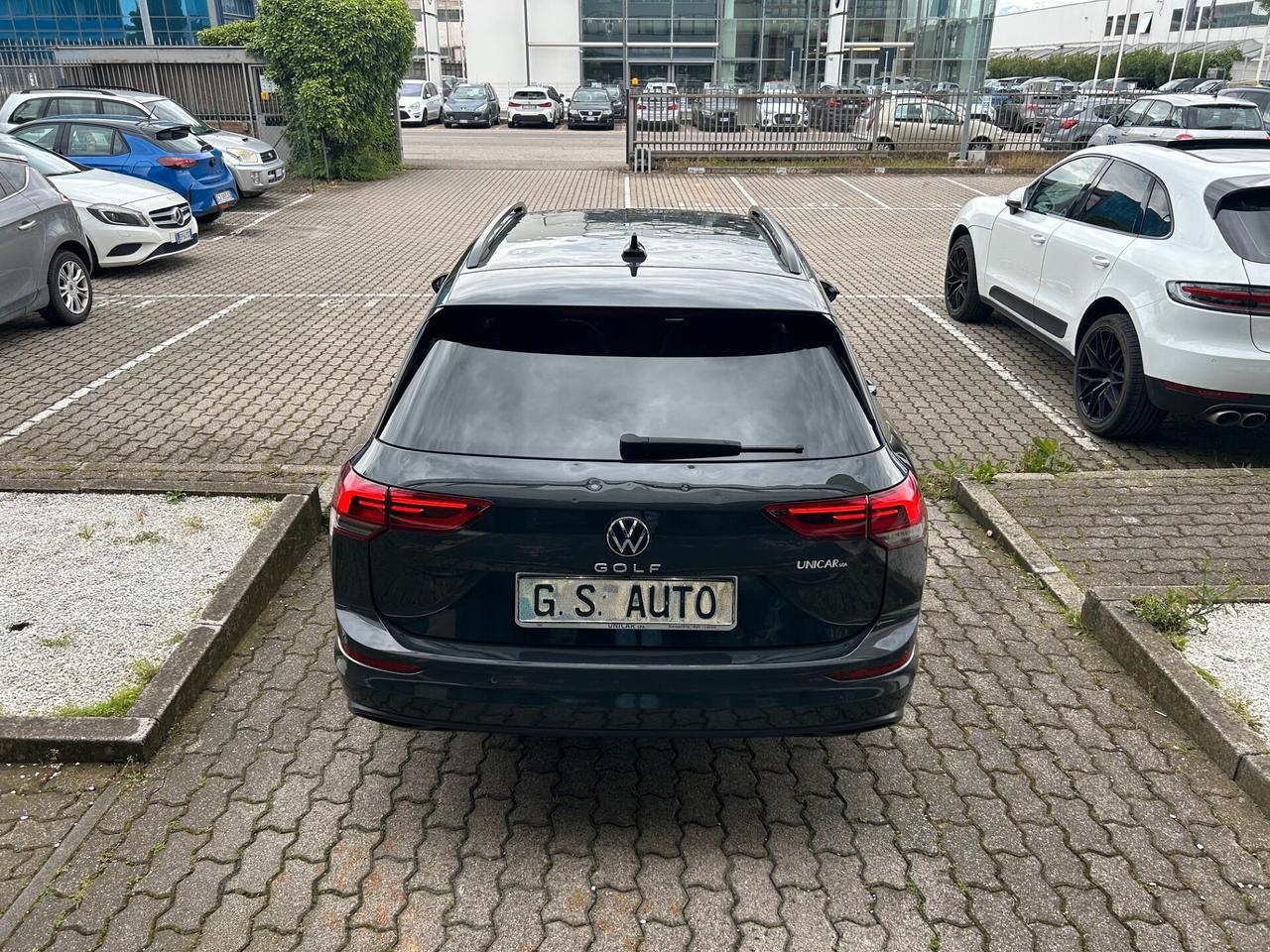Volkswagen Golf Variant 1.5 tgi 130cv dsg GRANDINATA