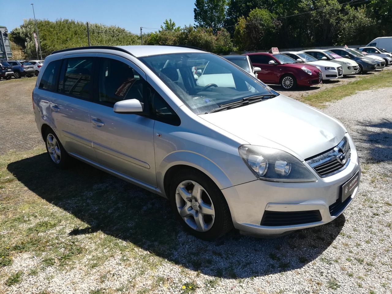 OPEL - Zafira - 1.9 CDTI 120CV Cosmo - UNIPRO - NEOPATENTATI