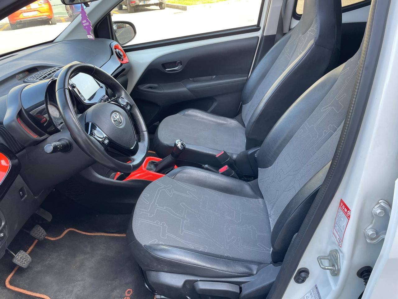 Toyota Aygo Connect 1.0 VVT-i 72 CV 5 porte*Cabrio*Solo 97000km*