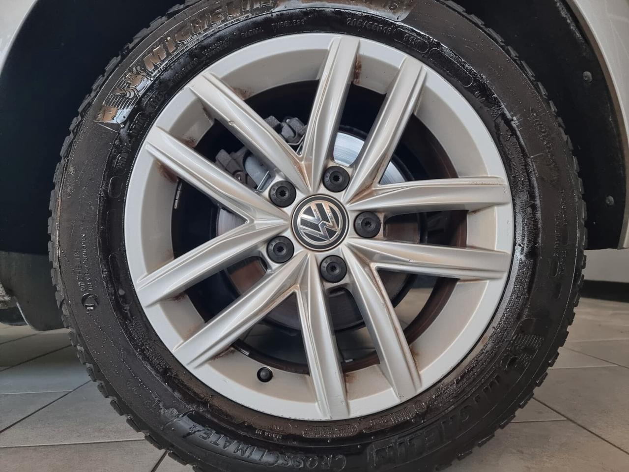 Volkswagen Golf 1.6 TDI 5p. Highline NEOPATENTATI