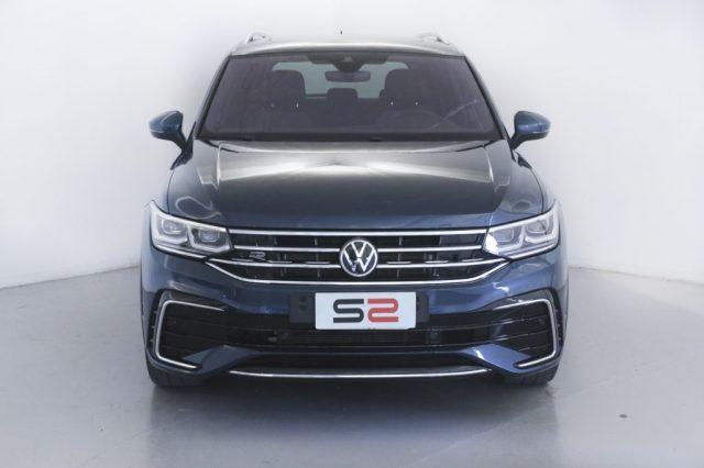 VOLKSWAGEN Tiguan 2.0 TDI 200 CV SCR DSG 4MOTION R-Line Tetto pano