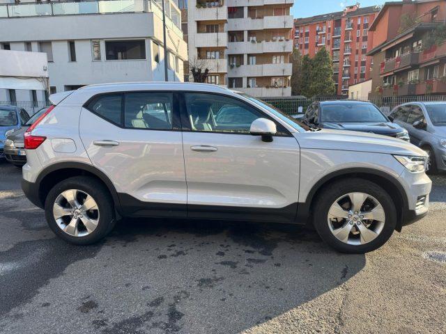 VOLVO XC40 T2 Geartronic Momentum Pro ''AUTOCARRO N1''