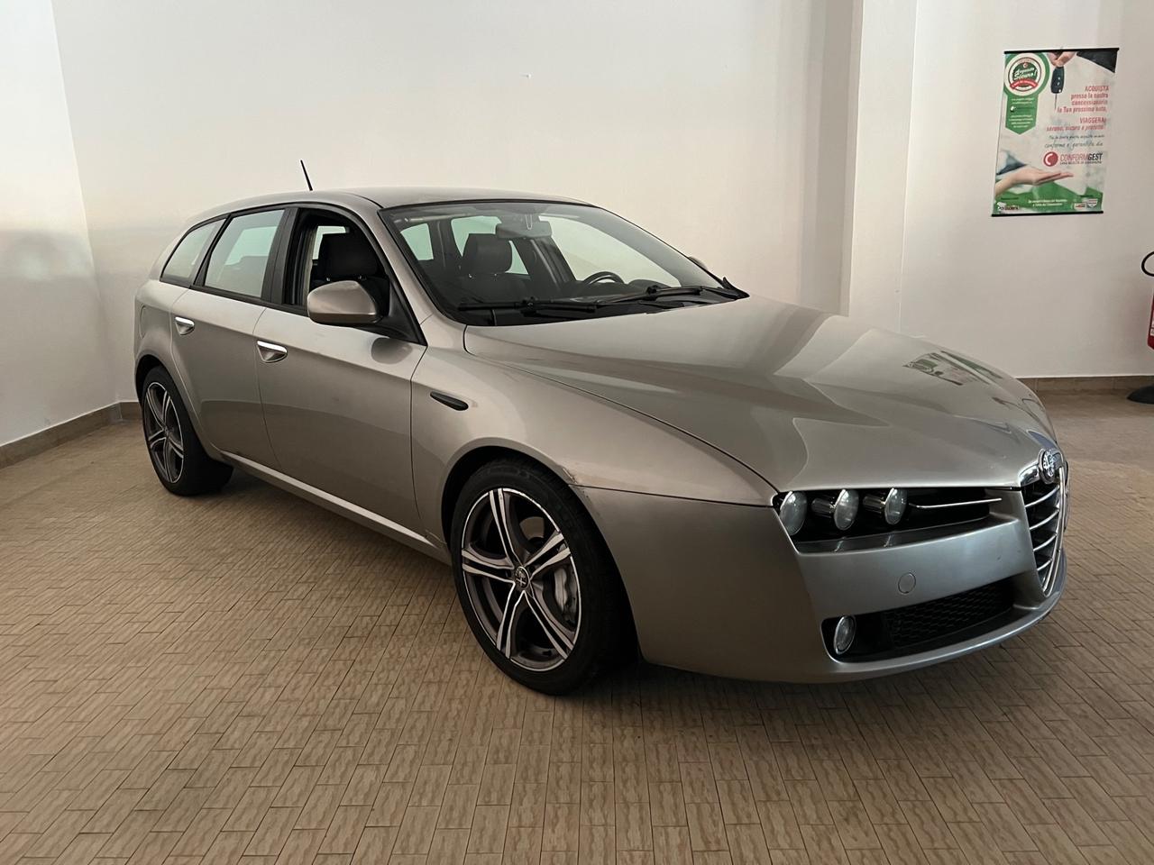 Alfa Romeo 159 1.9 JTDm Sportwagon Distinctive