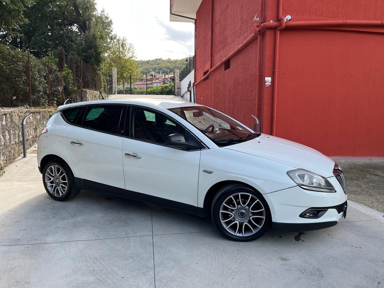 Lancia Delta 1.6 MJT 120cv DPF Gold