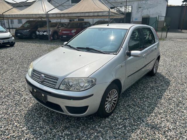 FIAT PUNTO 1.2 ADATTA A NEOPATENTATI - FRIZIONE NUOVA