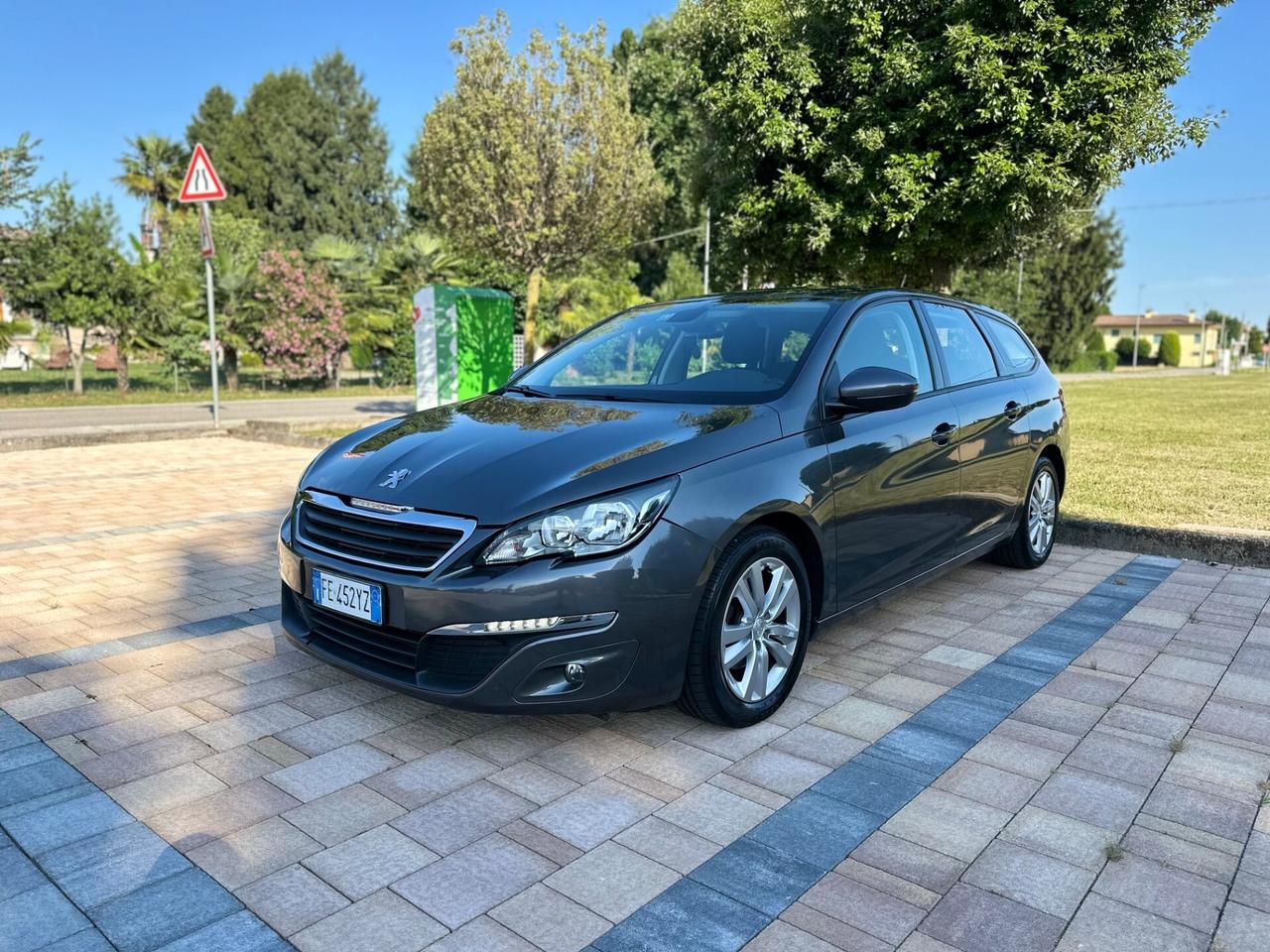 Peugeot 308 BlueHDi 120 S&S SW Business NEOPATENTATI