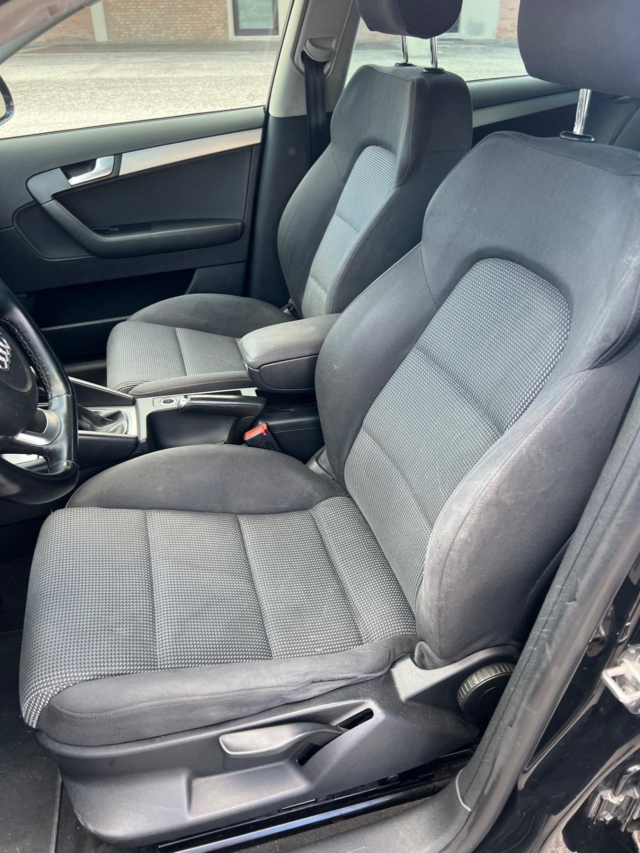 Audi A3 SPB 1.6 TDI 105 CV CR Ambition