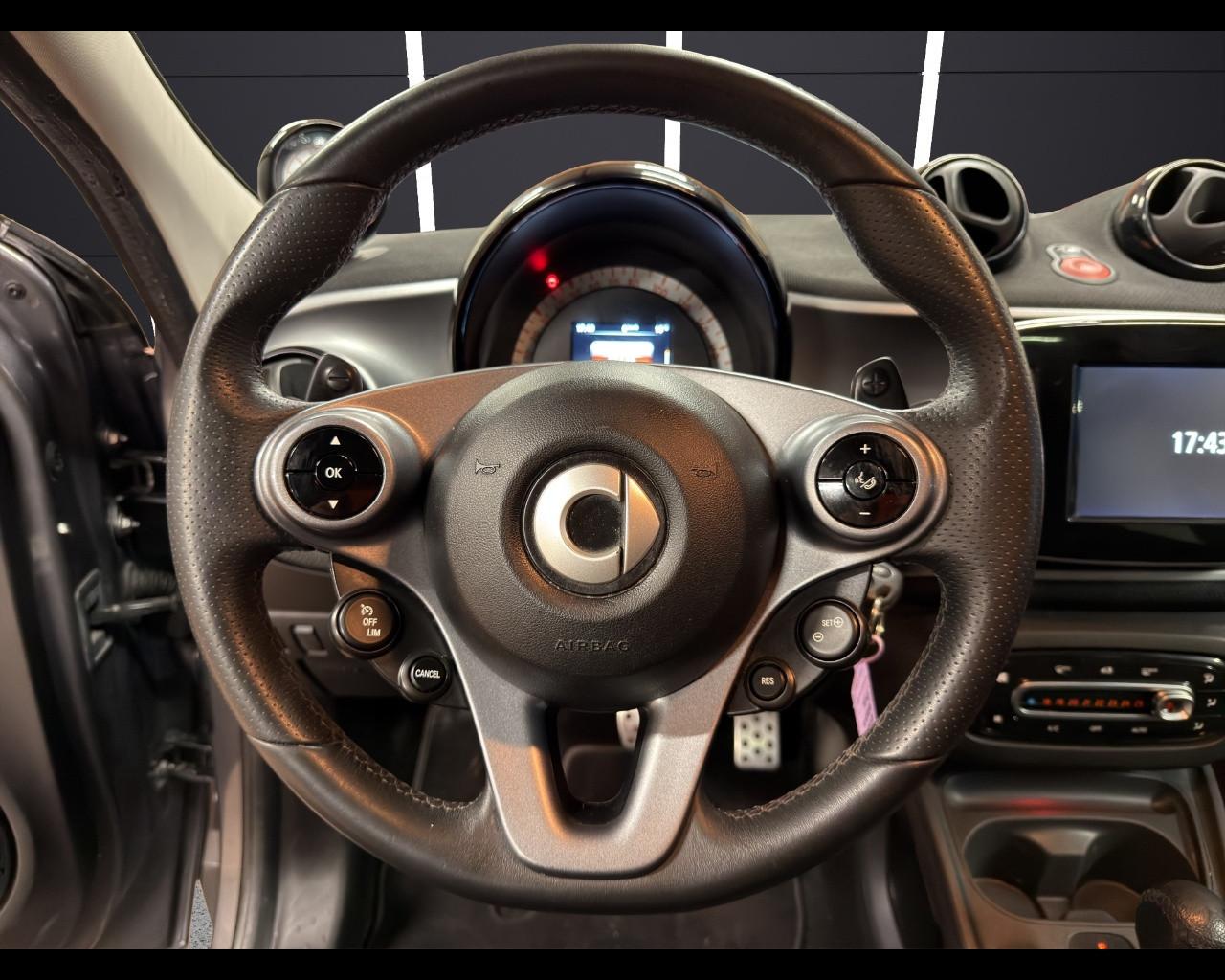 SMART forfour 2ªs. (W453) - forfour 90 0.9 Turbo Brabus Style