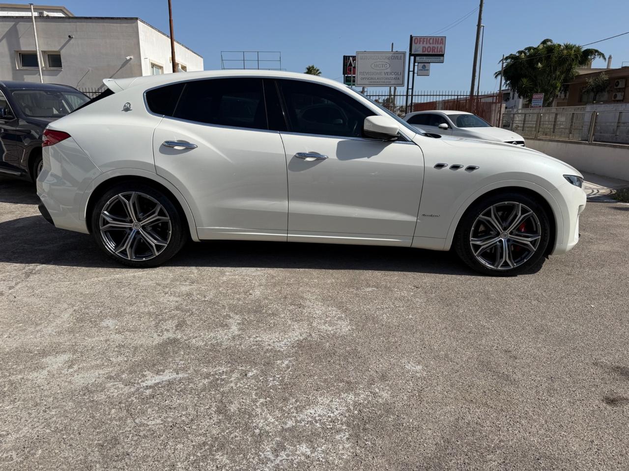 Maserati Levante V6 Diesel 275 CV AWD Gransport