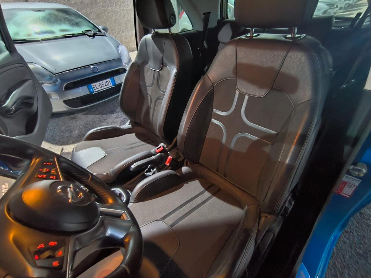 Opel Adam 1.2 70 CV Slam 2015