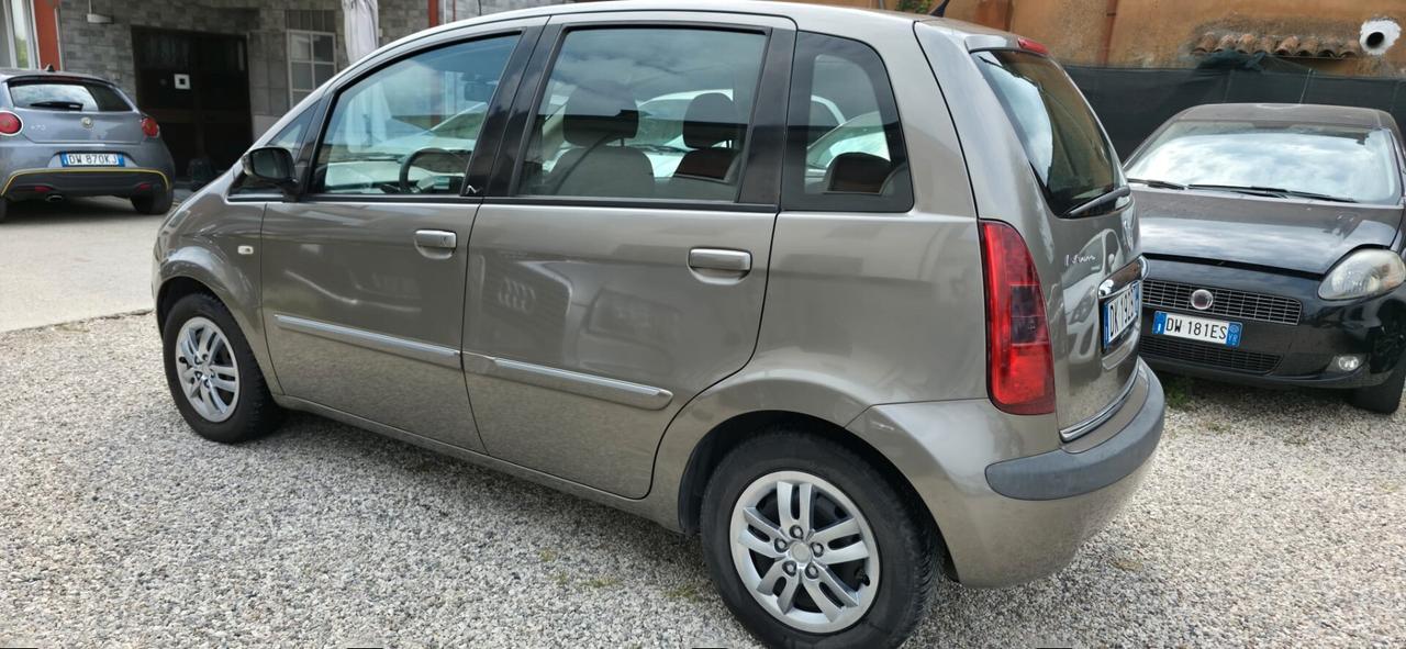 Lancia MUSA 1.4 16V Platino Plus neopatentati