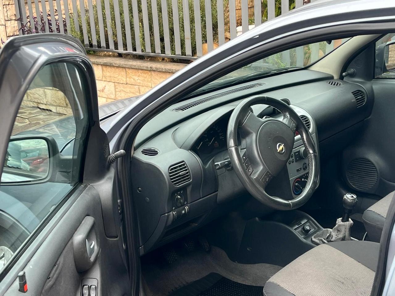 Opel Corsa 1.2i 16V cat 5 porte Sport adatta neopatentati