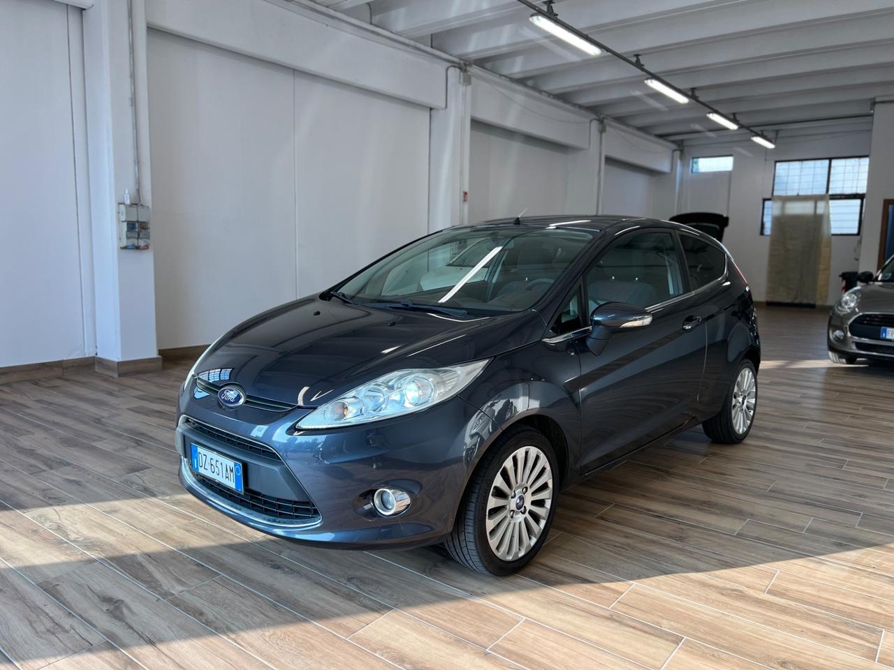 Ford Fiesta 1.4 5 porte Bz.- GPL Titanium