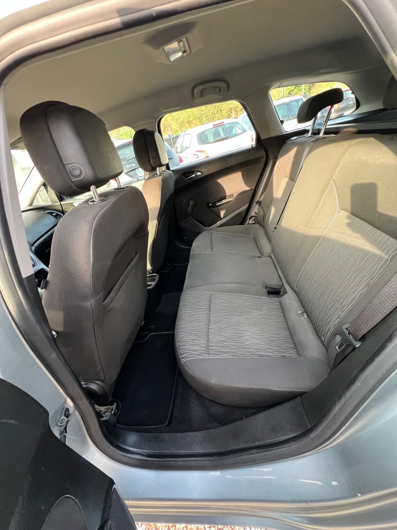 Opel Astra 1.7 CDTI 110CV Sports Tourer Cosmo