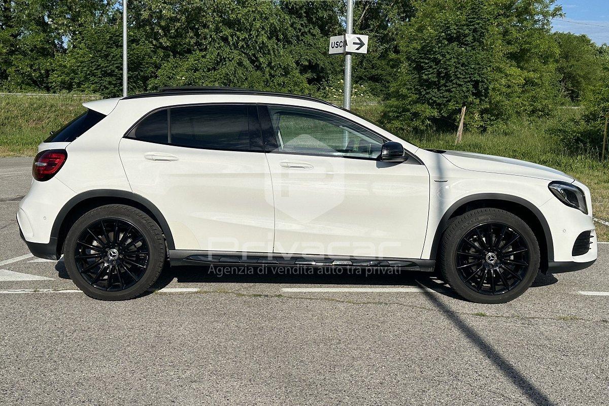 MERCEDES GLA 200 d Automatic 4Matic Premium