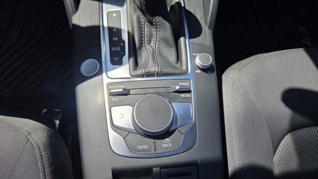 AUDI A3 SPB 30 g-tron S tronic Business PERMUTE TETTO
