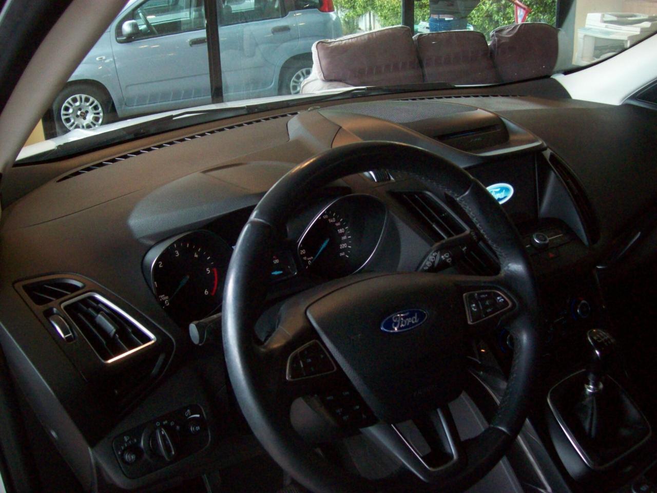 Ford Kuga 1.5 TDCI 120 CV S&S 2WD Titanium