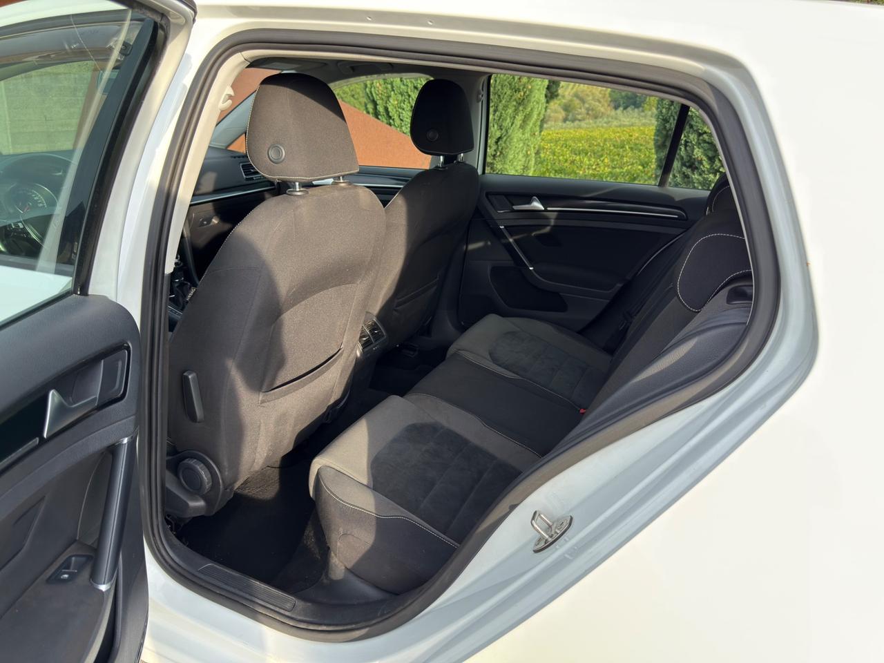 Volkswagen Golf Business 1.6 BlueTDI 110 CV DSG 5p. Comfortline