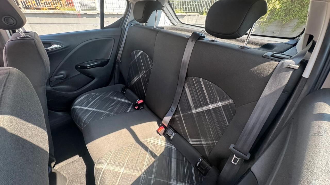 Opel Corsa 1.2 5 porte Sport