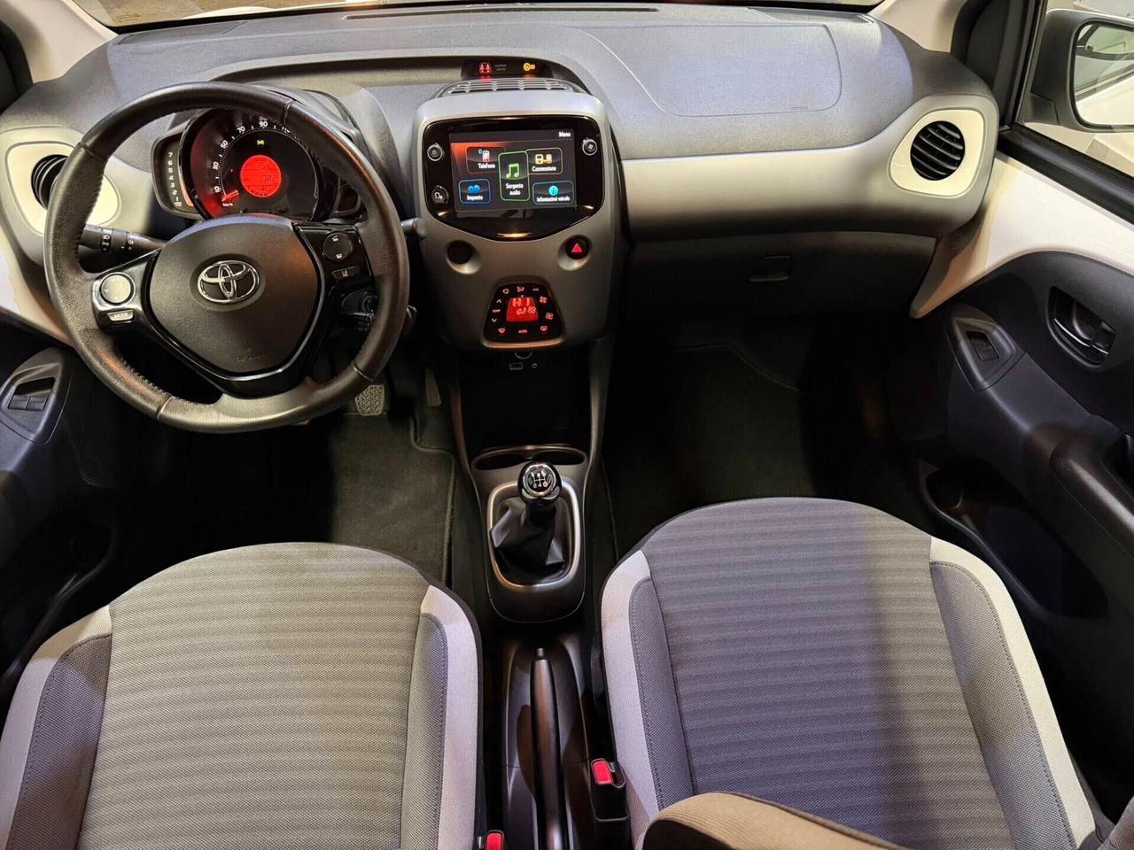 Toyota Aygo 1.0 VVT-i 72 CV 5 porte x-cite