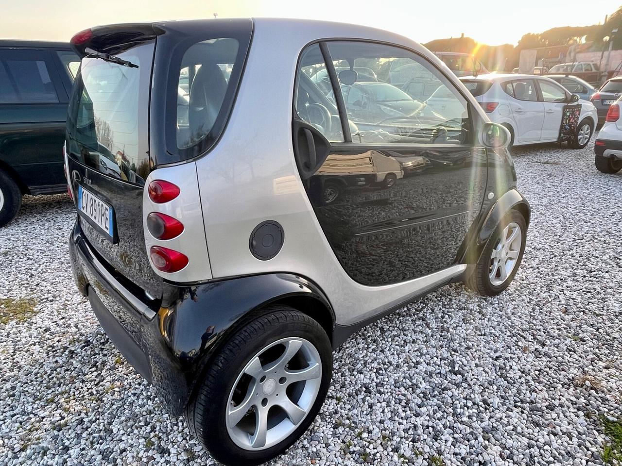 Smart ForTwo 700 coupé pure (45 kW)