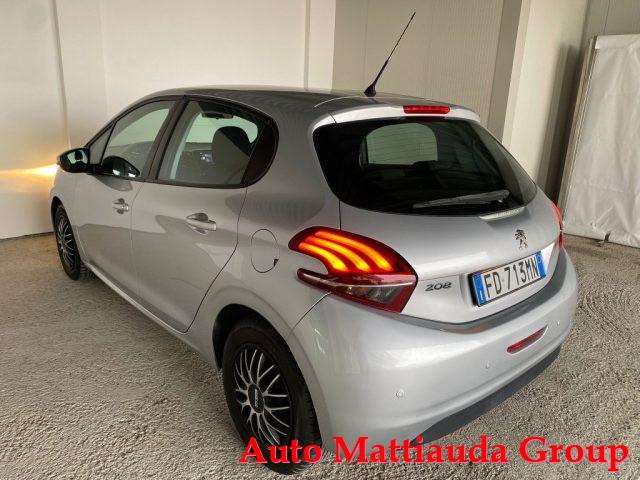 PEUGEOT 208 BlueHDi 75 5 porte Active // PER NEOPATENTATI