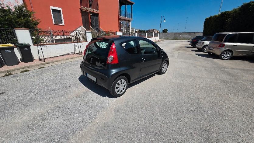 Peugeot 107 1.0 68CV 3p. Plaisir